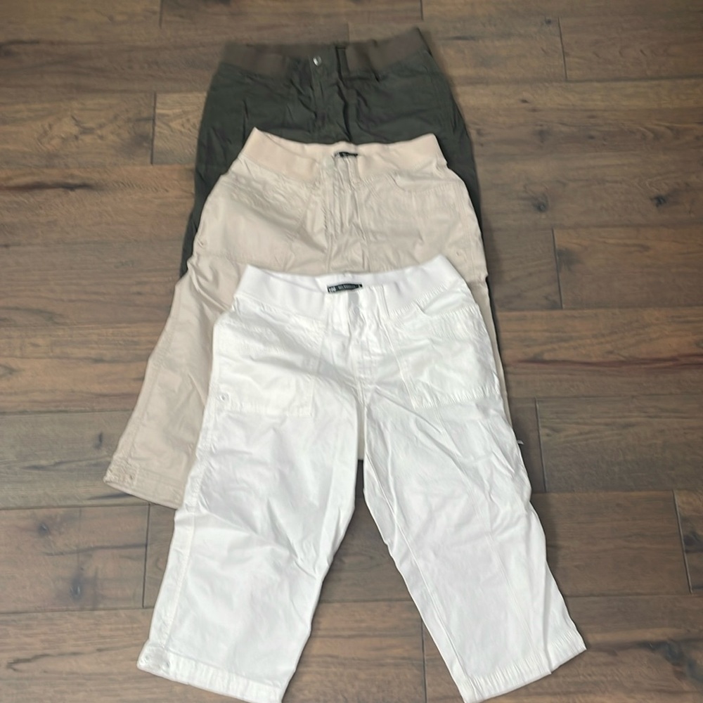 SOLD - Not for Sale - Lee lightweight Capri pants